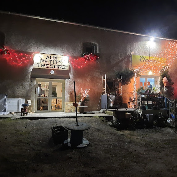 boutique de créateurs Aux petits trésors à Boulieu-lès-Annonay / à Saint Clair, gérante Anouck Farre