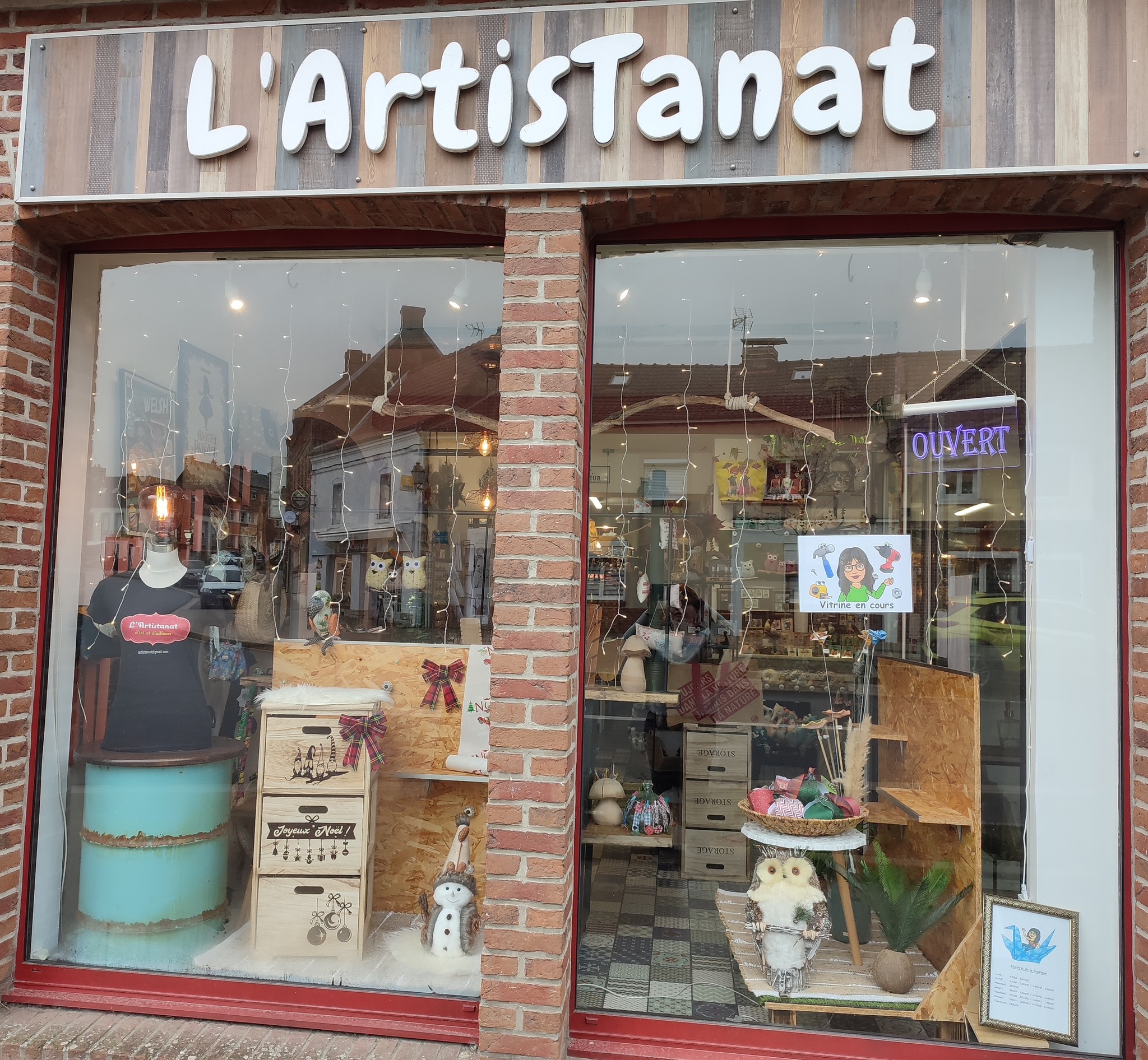 boutique de créateurs L'Artistanat à Crécy en Ponthieu, gérante Frédérique Leparquier